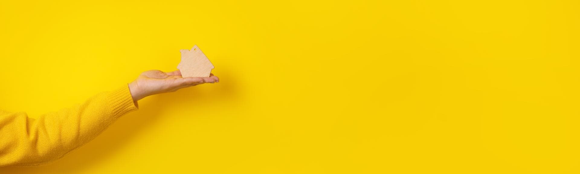 <span style="font-family:roboto;"><strong>Find out what your property is worth in under a minute</strong></span>